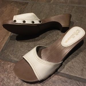 Shoes 7.5 No Boundaries white