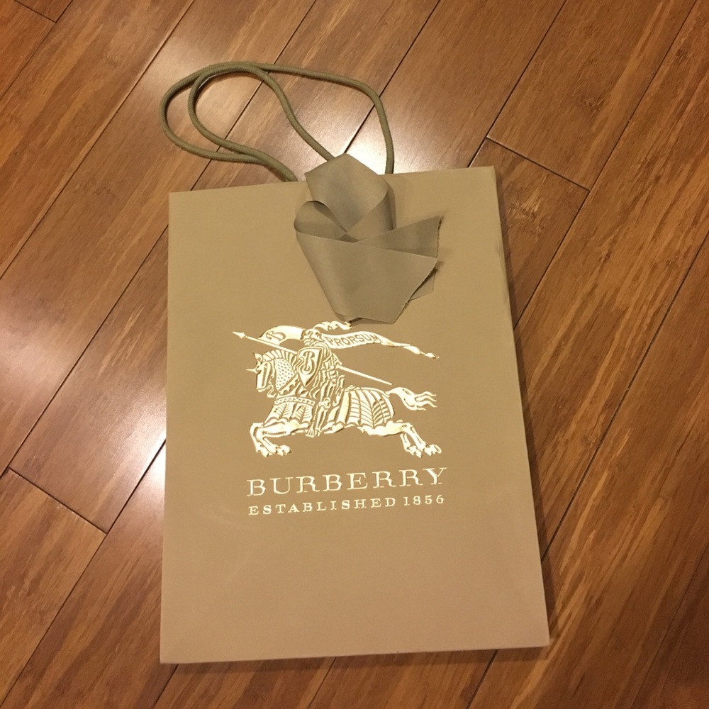 Burberry Shopping Bag
