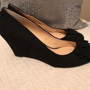 Beautiful Jessica Simpson Wedge. Just like new!