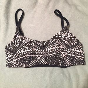 Size S bikini top