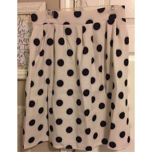 Polka dotted high waisted skirt