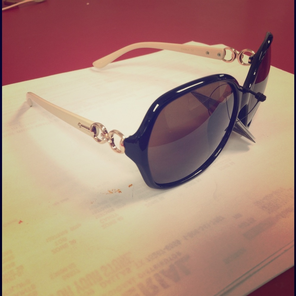 Sunglass