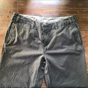 BR 10r dark green khaki pants