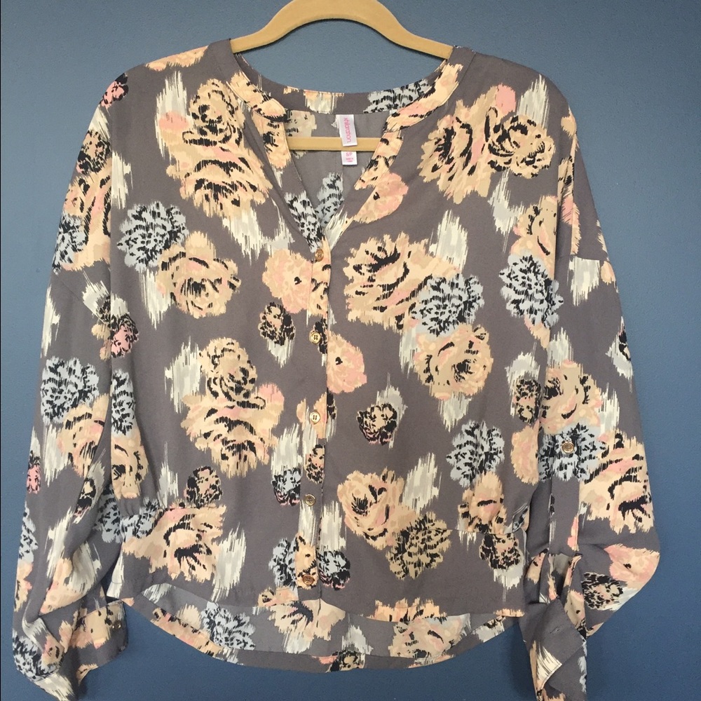 🌸🌸🌸 Floral blouse 🌸🌸🌸