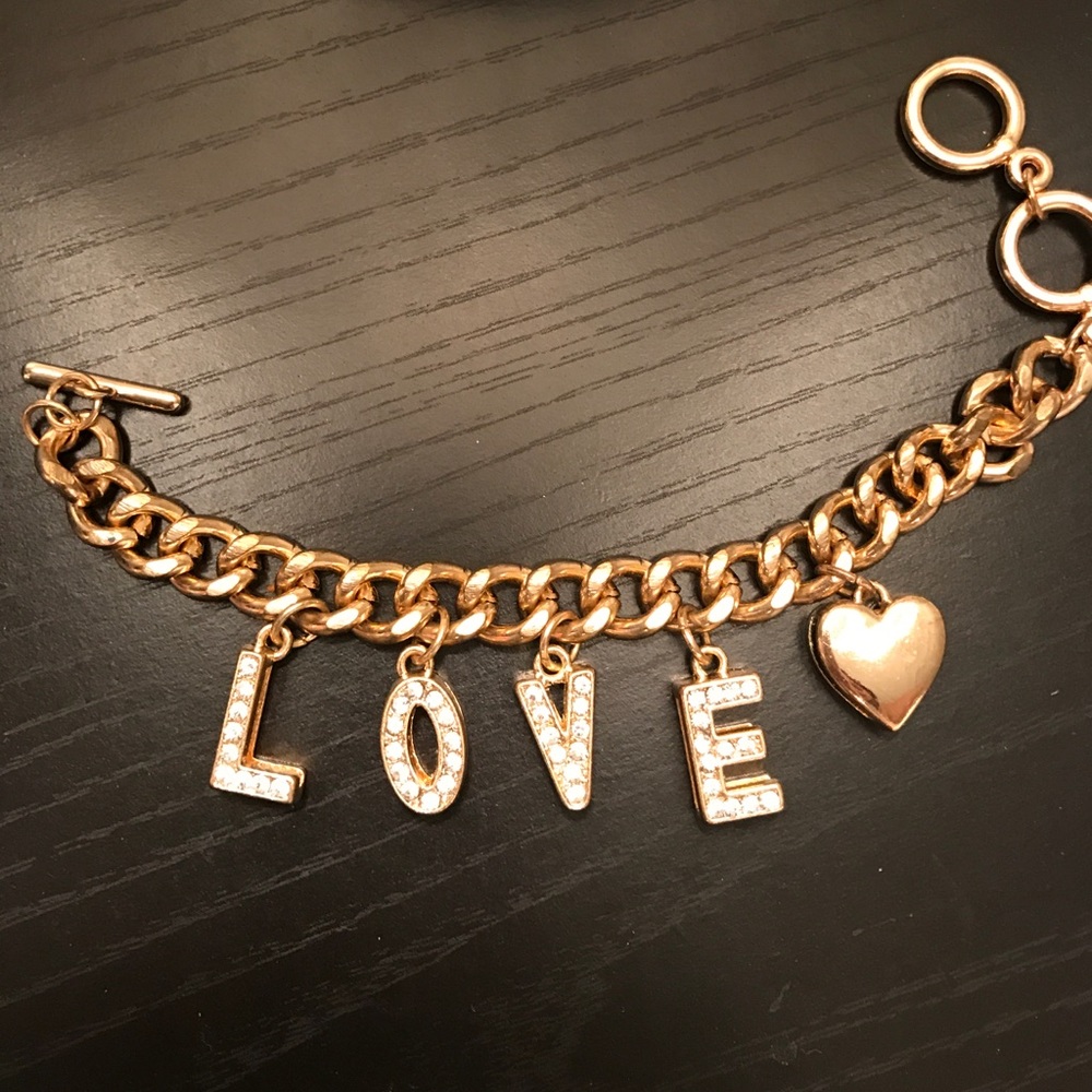 Charm bracelet