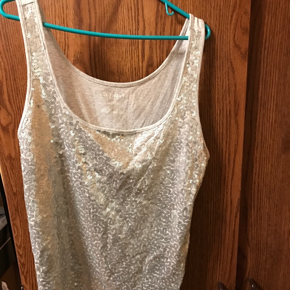 Sequin tank