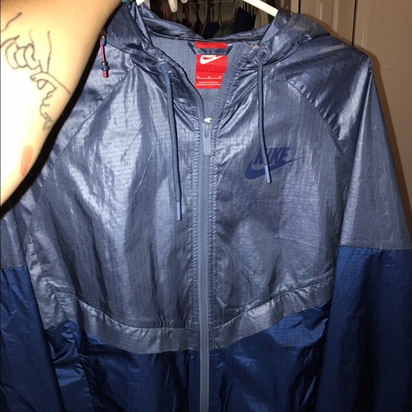 Nike windbreaker - Picture 2 of 4