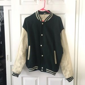Closing in 1 day! Vintage varsity jacket in green