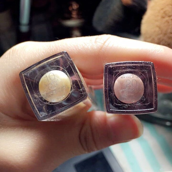 LIP GLOSSES - Picture 2 of 2