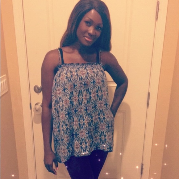 Adorable Top!!❤️❤️ - Picture 6 of 6