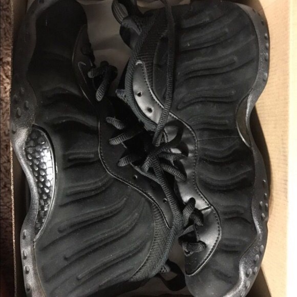 Black Suede Foams - Picture 1 of 2