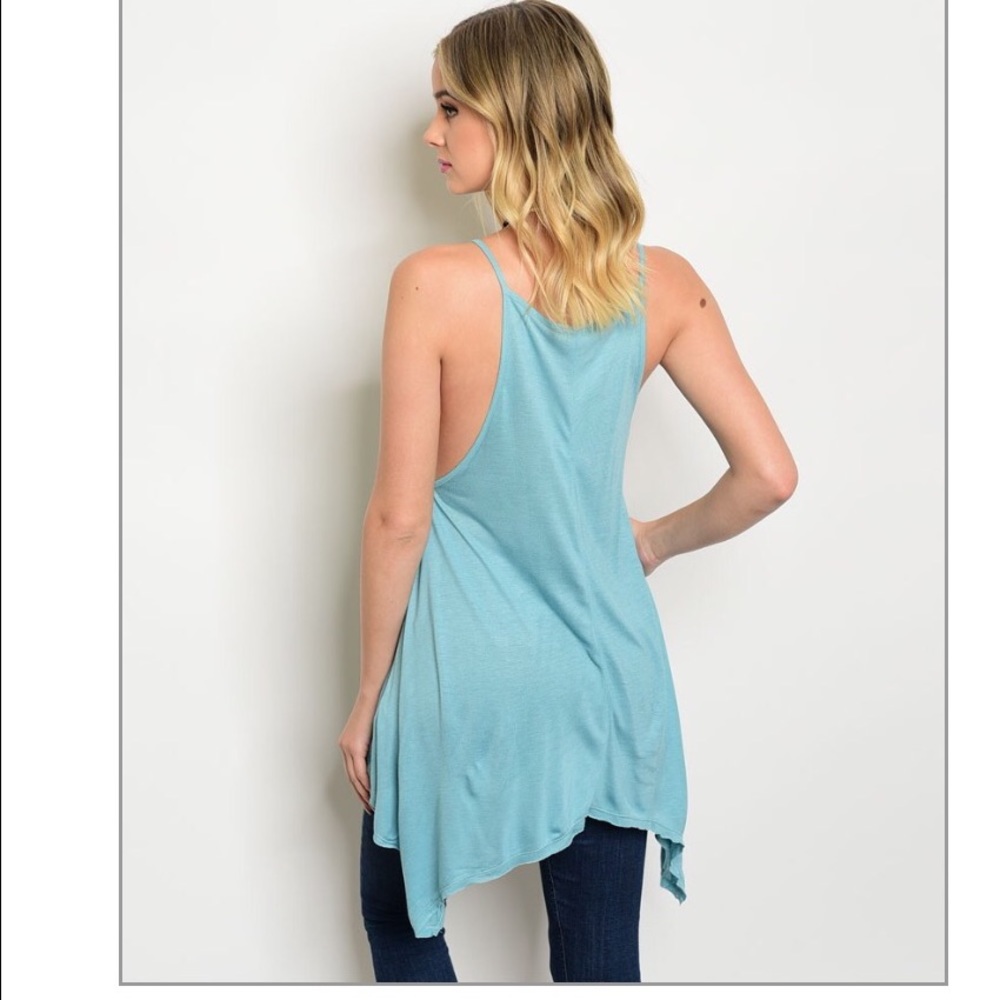 Adorable Top!!🌹 - Picture 2 of 4