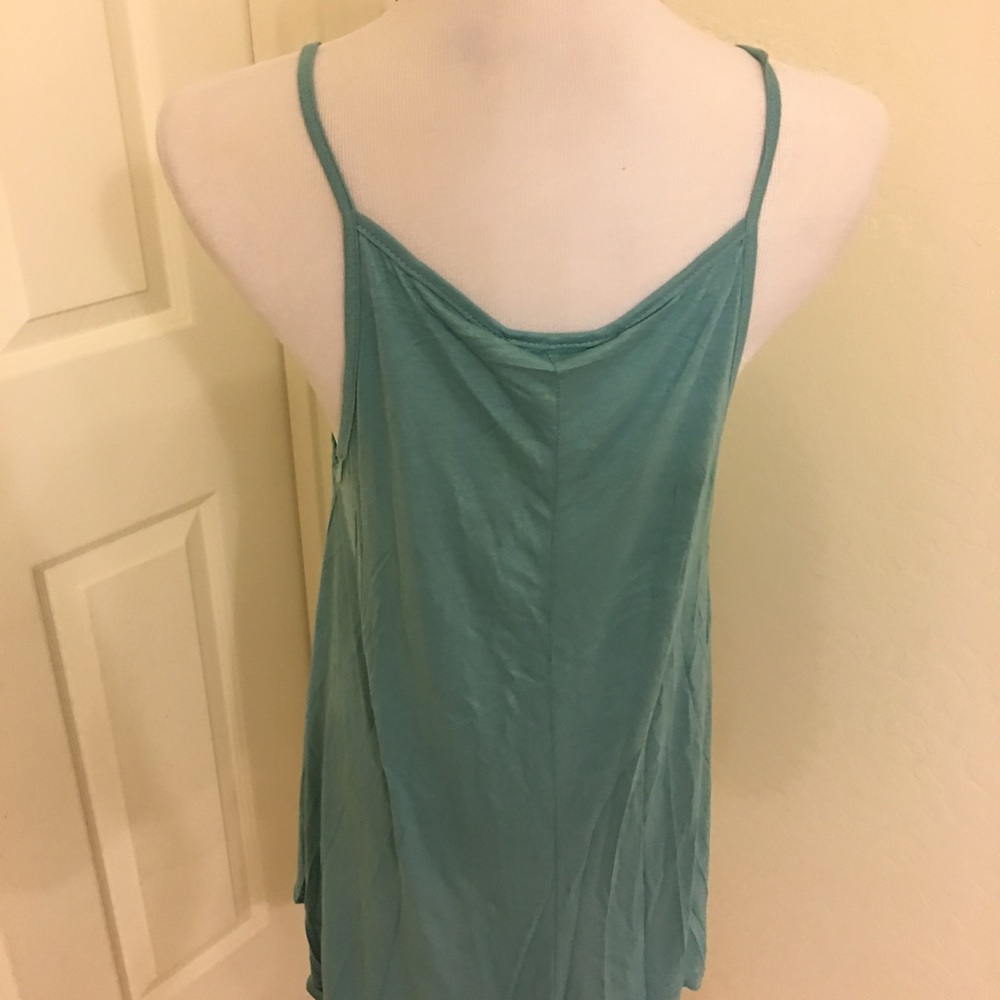 Adorable Top!!🌹 - Picture 4 of 4