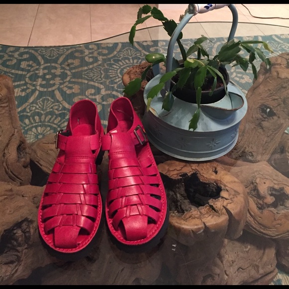 RED HOT Sandal Made in Mexico 🇲🇽 Size 8 - Picture 2 of 6