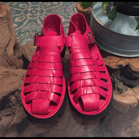 RED HOT Sandal Made in Mexico 🇲🇽 Size 8 - Picture 3 of 6