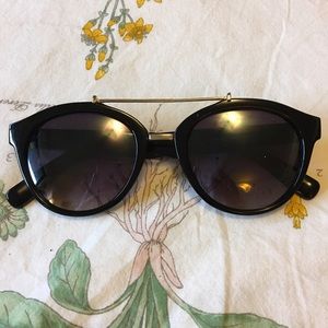 ~ small black aviators ~