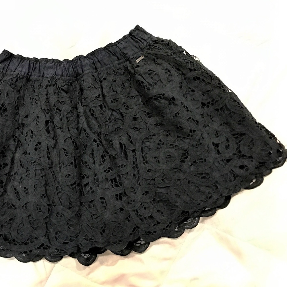 New Hollister Dark Blue Lace Mini Skirt in XS/S - Picture 4 of 7