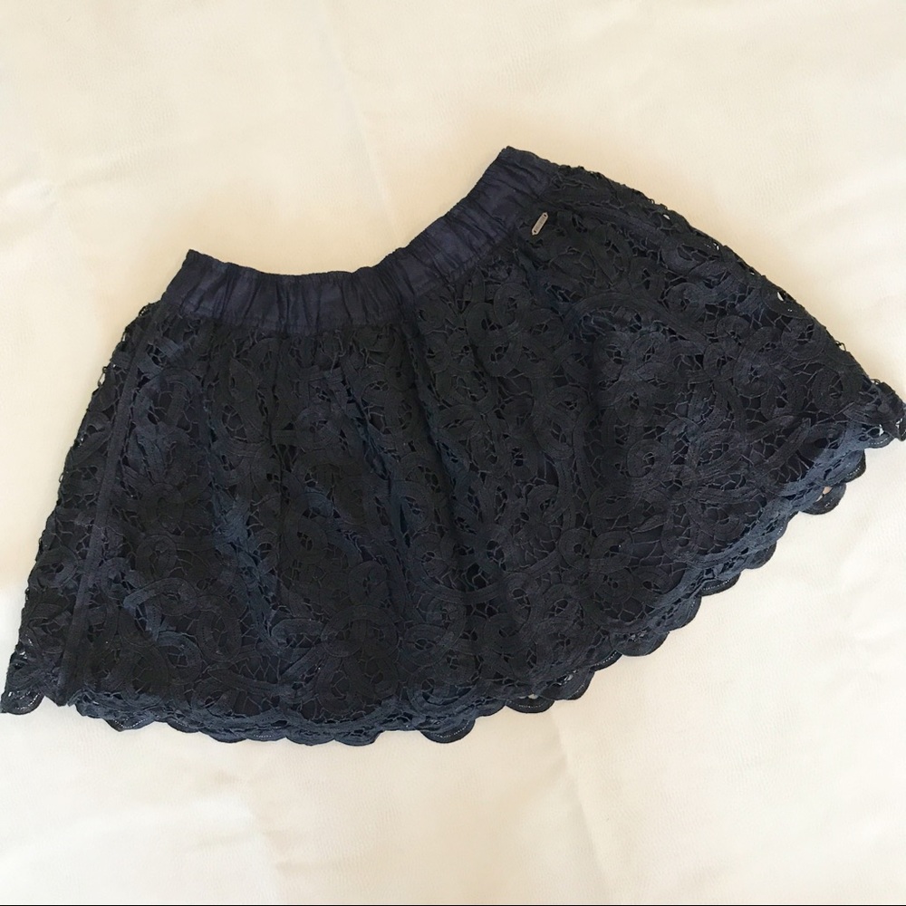 New Hollister Dark Blue Lace Mini Skirt in XS/S - Picture 3 of 7