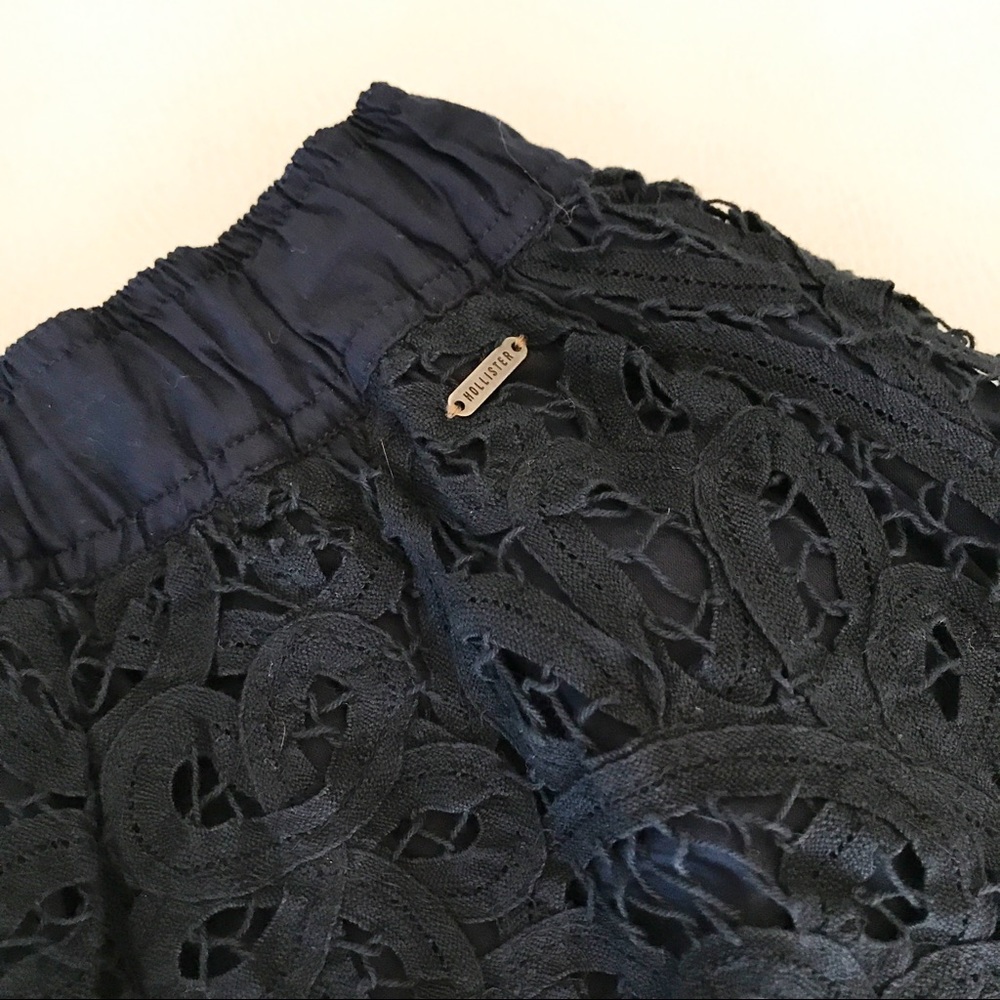 New Hollister Dark Blue Lace Mini Skirt in XS/S - Picture 7 of 7