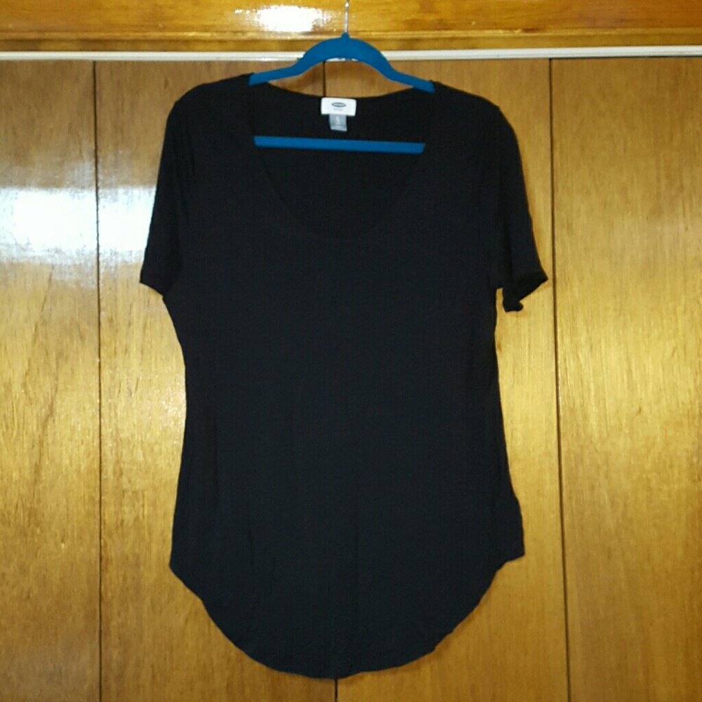 Classic black scoop neck tee