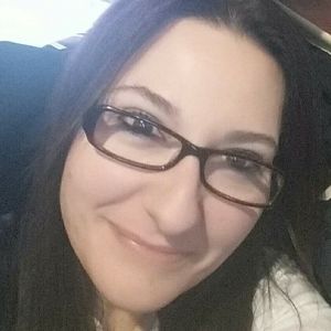 Meet your Posher, Carmela