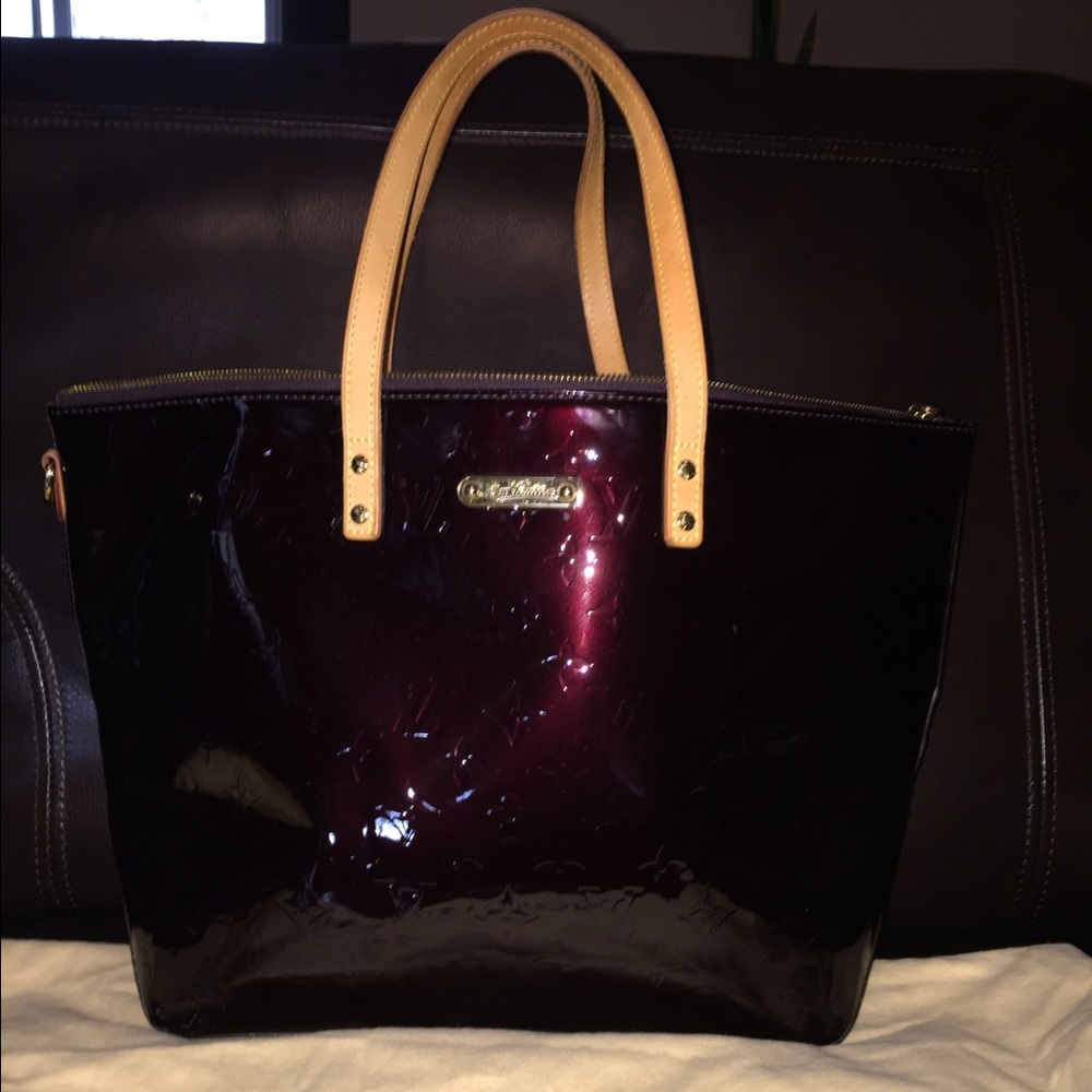Authentic Louis Vuitton Bellevue GM
