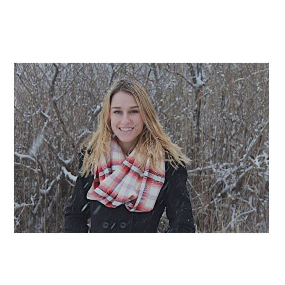 Meet your Posher, Julia