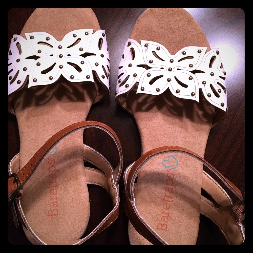 Bare traps butterfly sandals 
$12