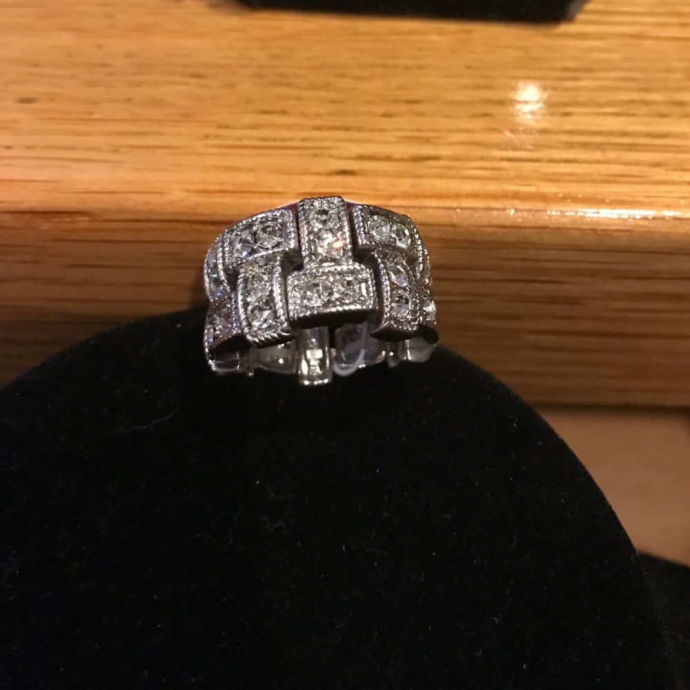 Reproduction Ring