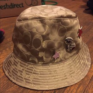Bucket Hat with Pins