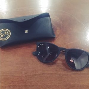 Ray Ban Erika Classic all black sunglasses