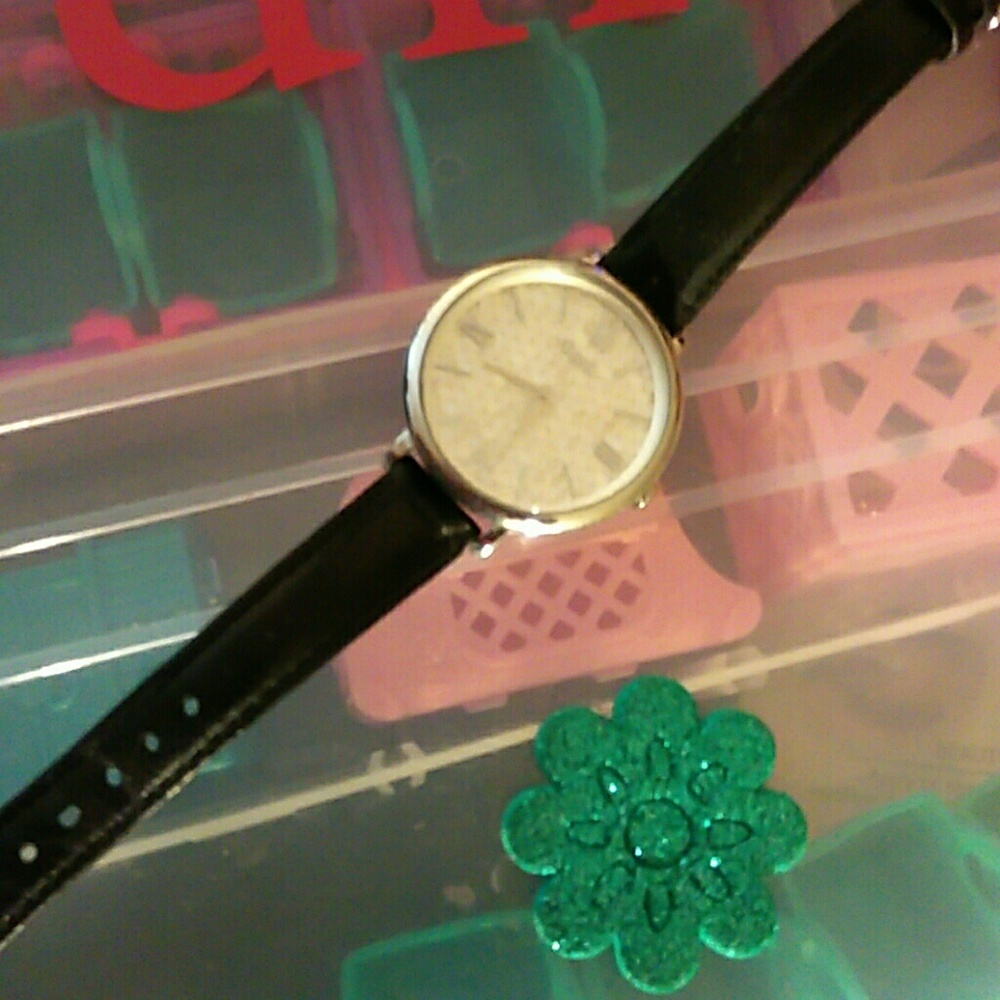 Fossil Watch - Picture 4 of 4