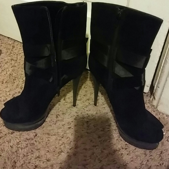 Heels - Picture 4 of 5