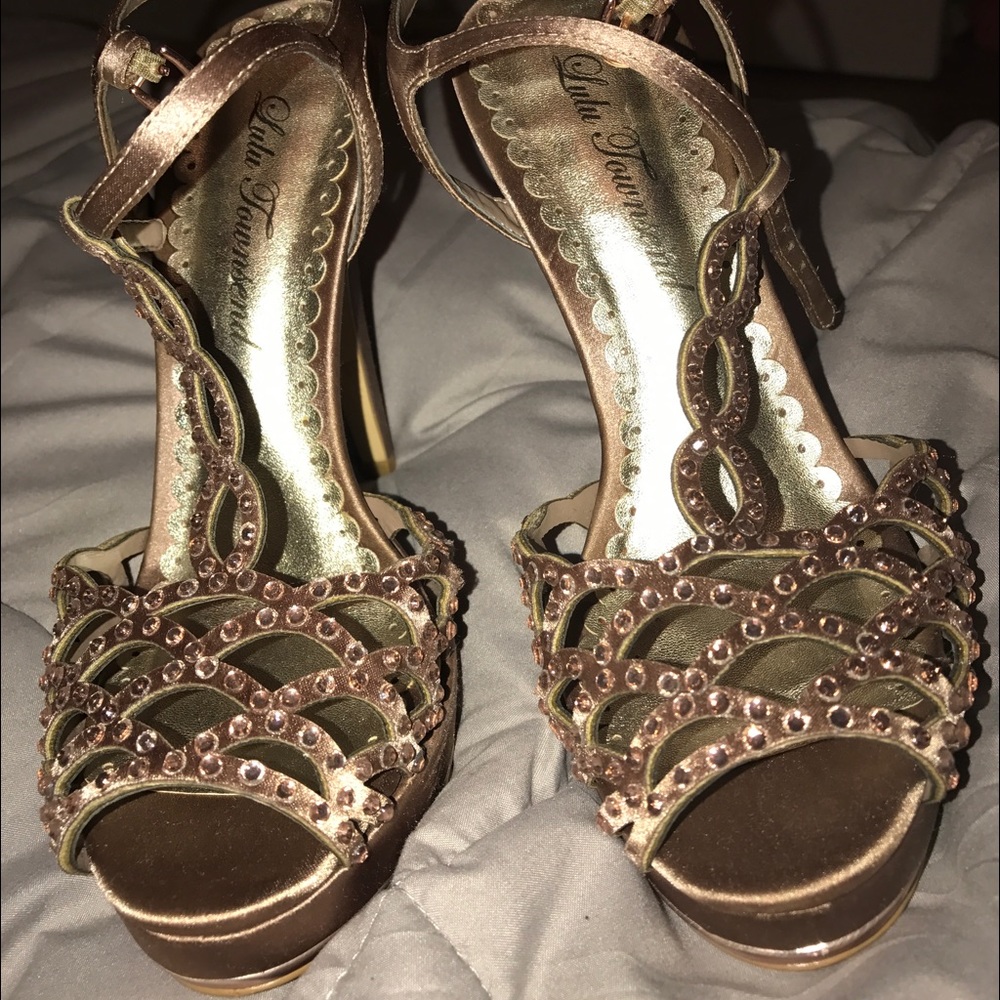 Strappy Gold Pumps
