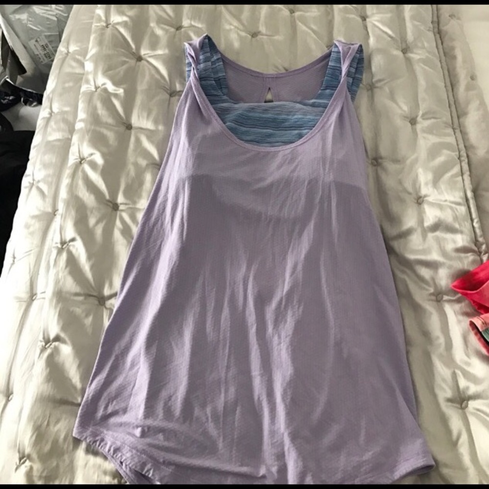 Lululemon tank with built in bra