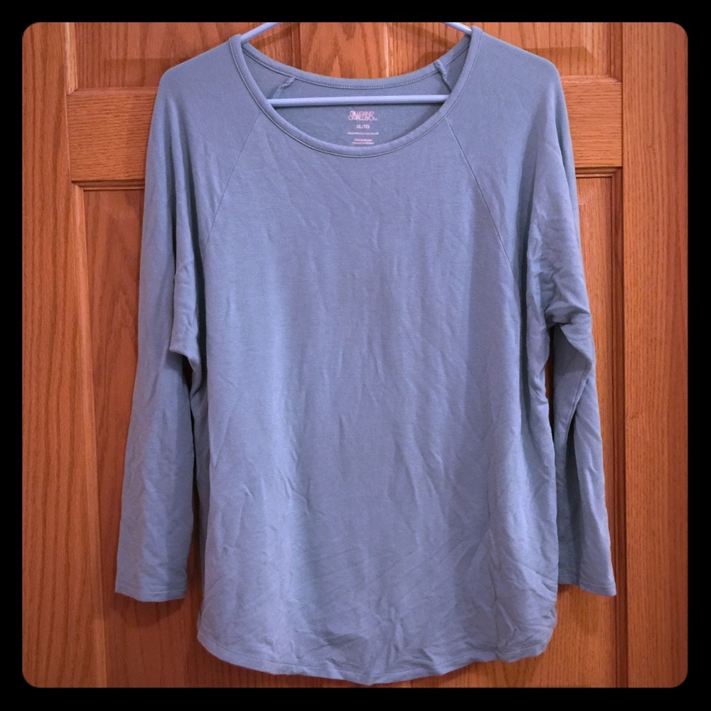 Women's size XL 3/4 sleeve shirt