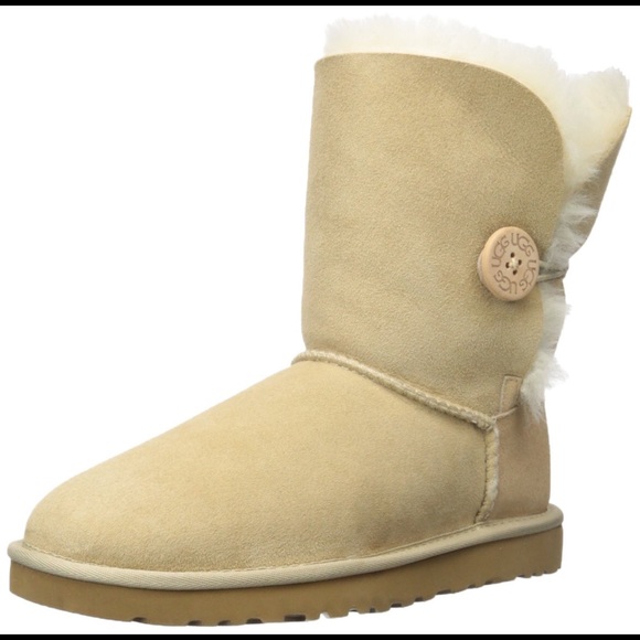 Bailey button uggs - Picture 1 of 3