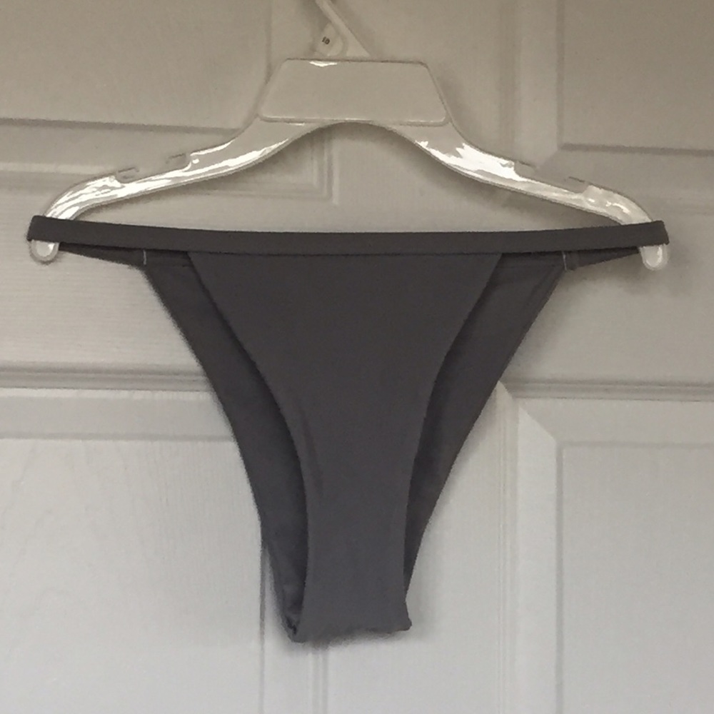 Grey bikini bottoms !! NWOT
