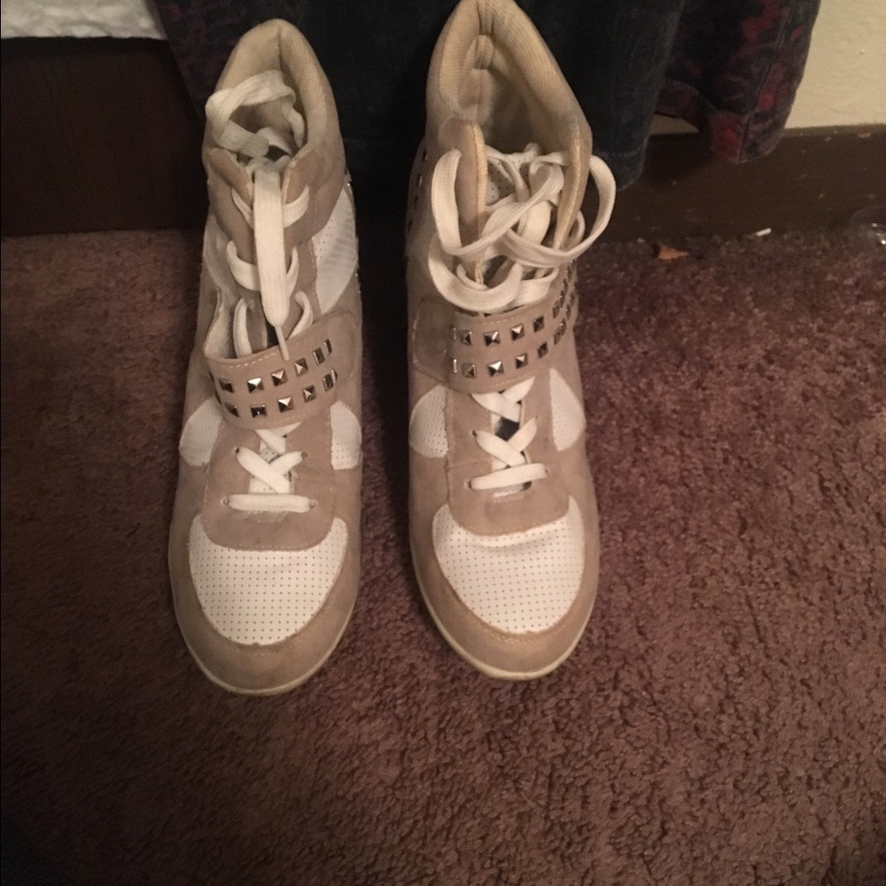 Super cute studded boots