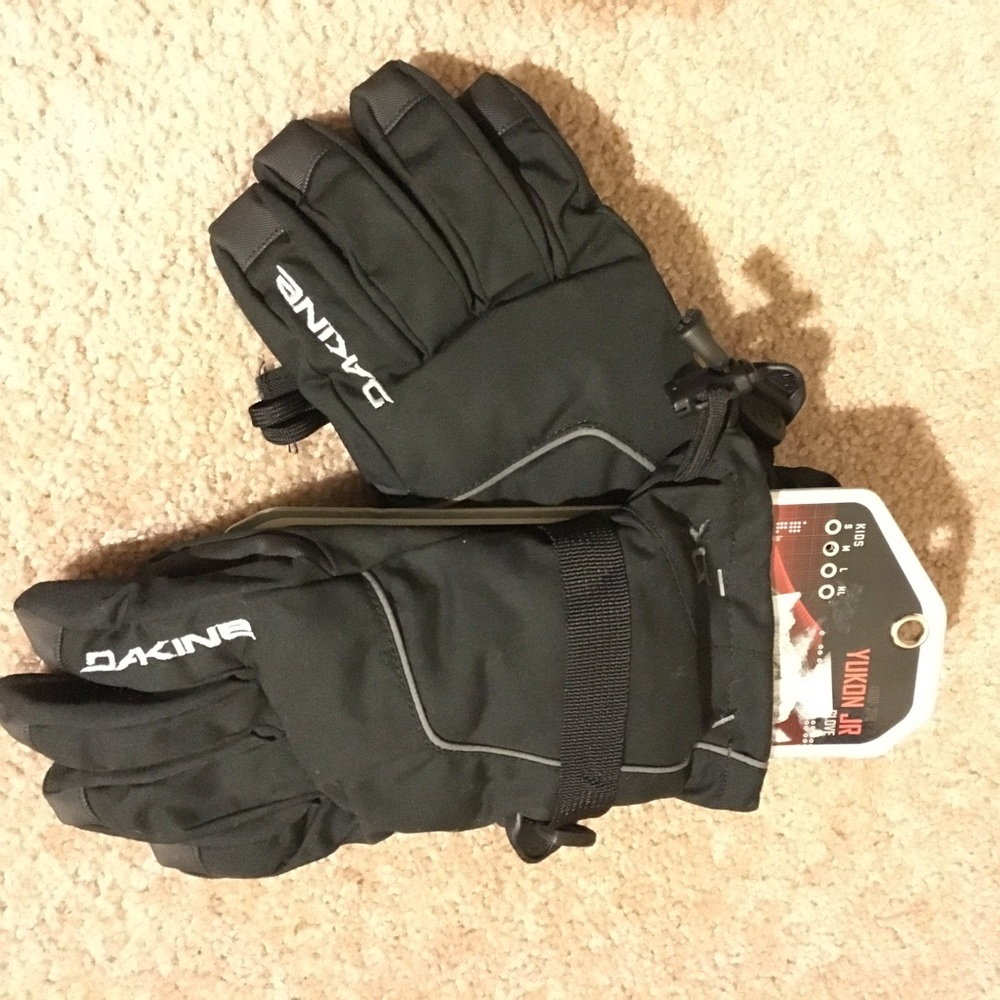 Dakine Yukon Jr kids medium gloves NWT