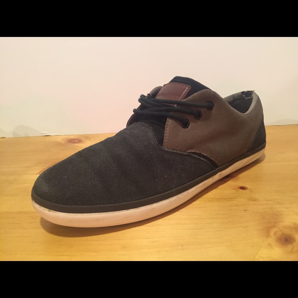 Men's Quick Silver Shoes!