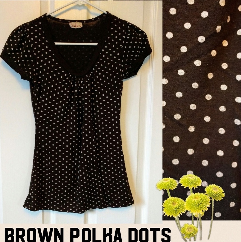 Brown polka dot short sleeve shirt