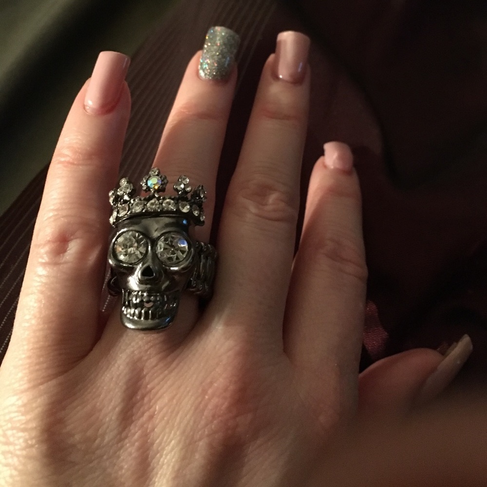 Fashion Rings! Skulls and Rhinestones! - Picture 2 of 4