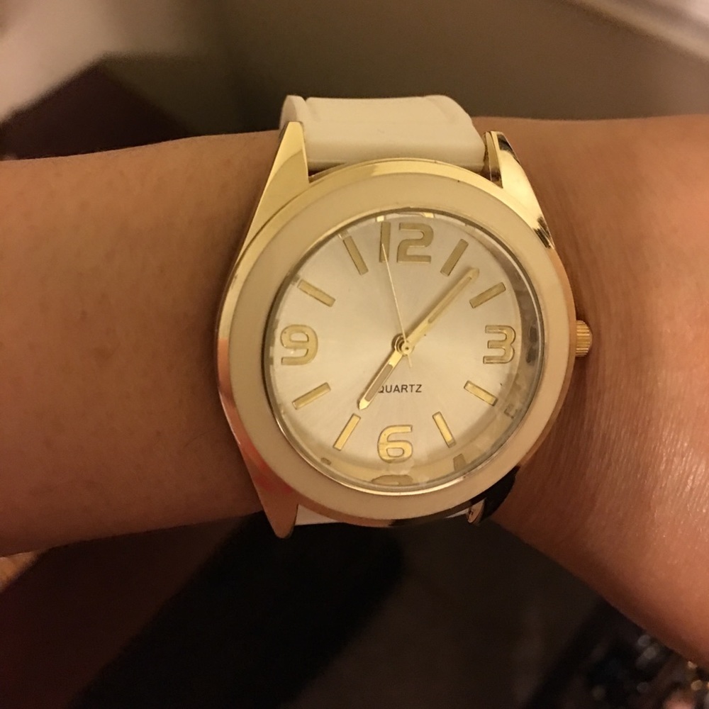 Ladies Quartz Watch