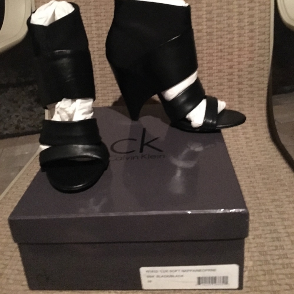 Brand New Size 8 Calvin Klein Wedges