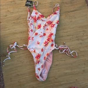 Planet Blue- Blue life one piece