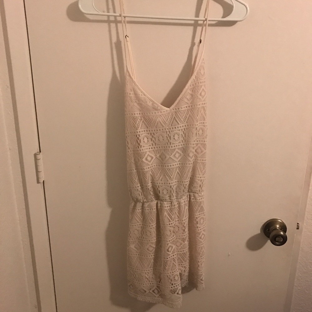 Casual off white romper