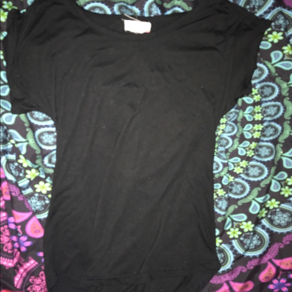 Scoop neck Tee
