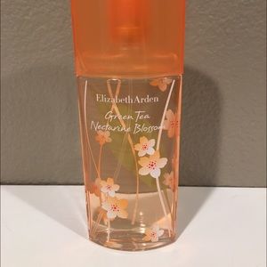 Elizabeth Arden Nectarine Blossom