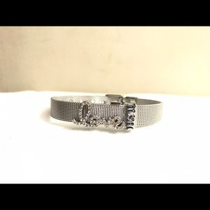 Love mom bracelet